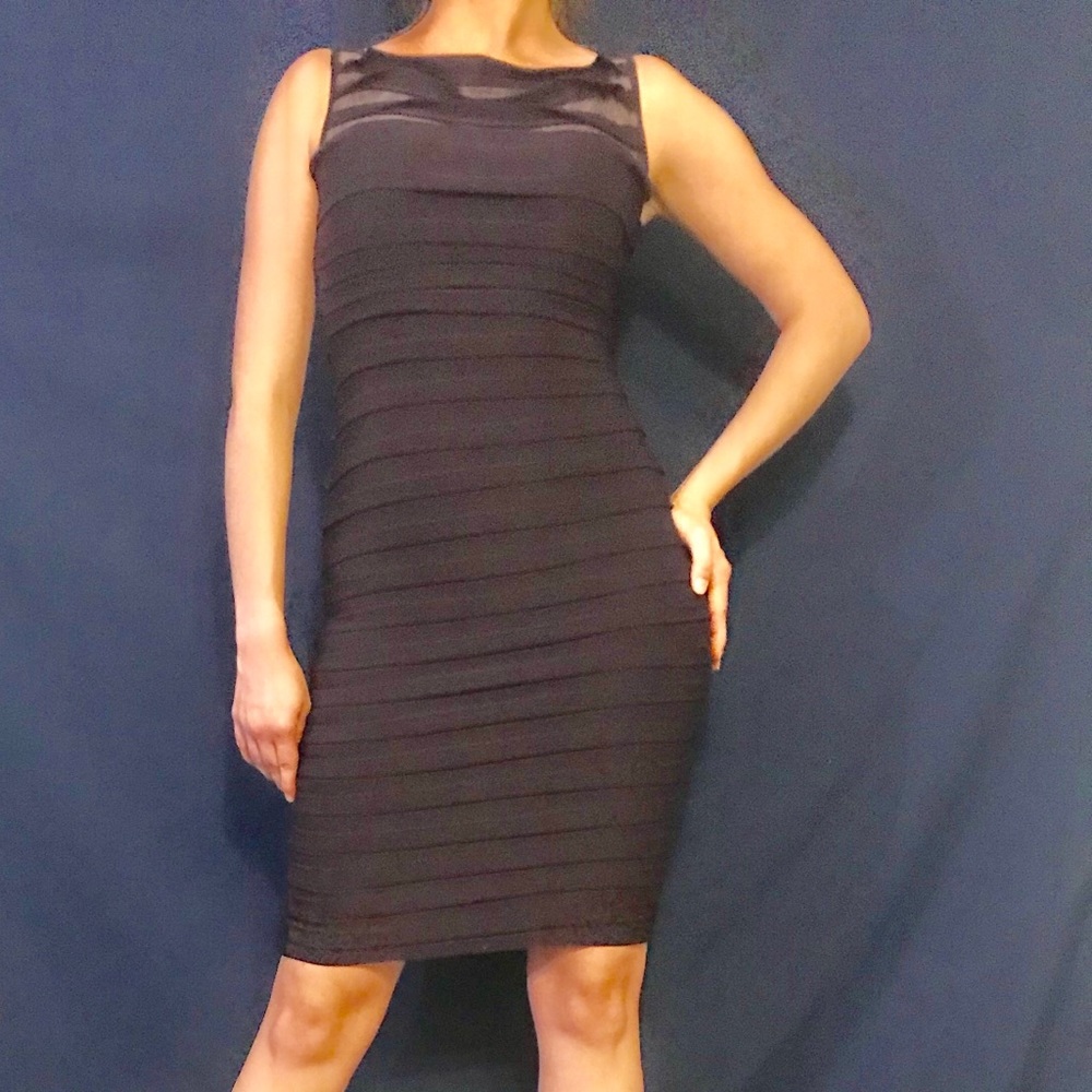 Mesh curve-hugging party/going-out dress
